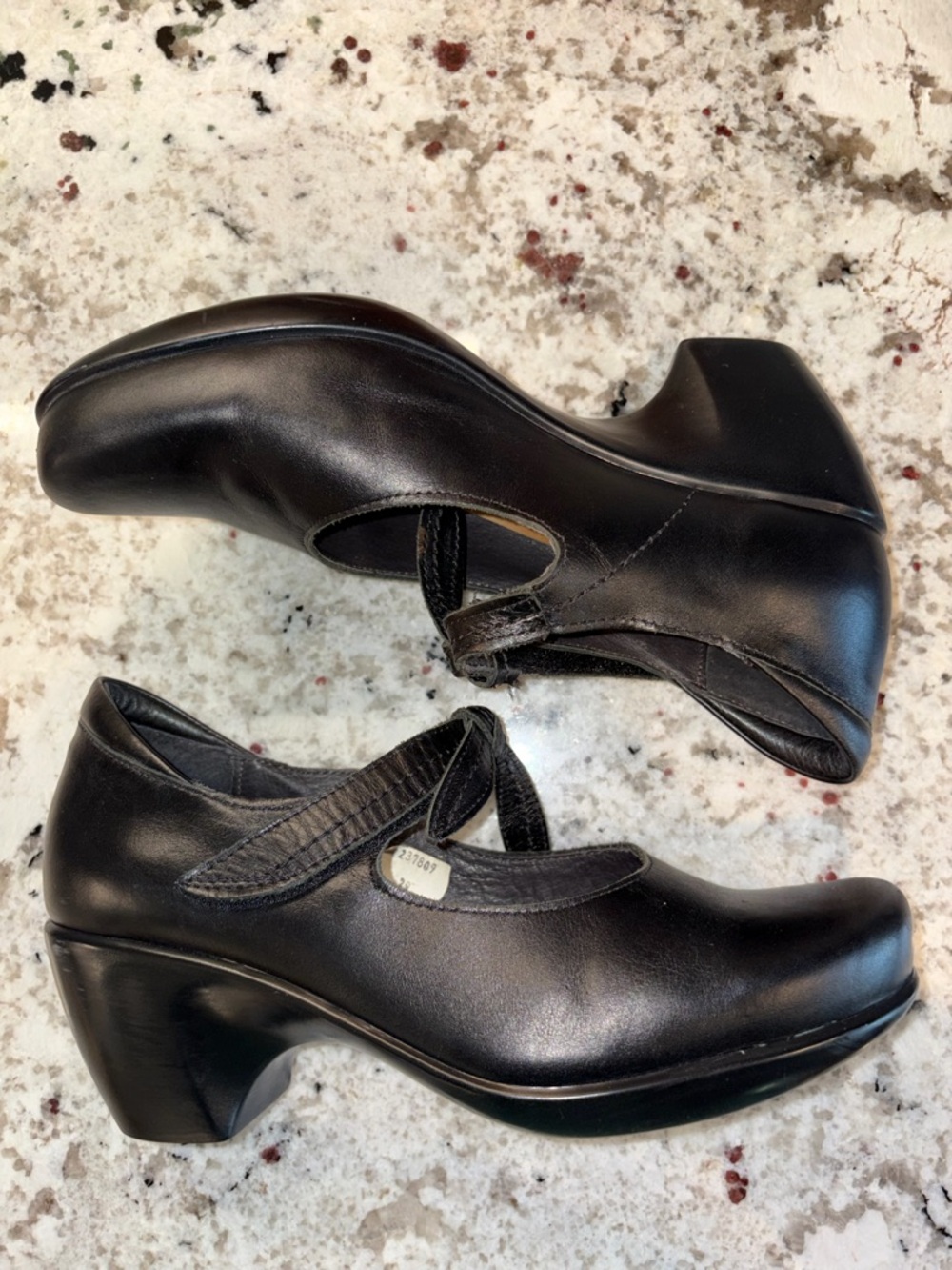 Naot Black Leather Mary Jane Heels Size 39 Preowned